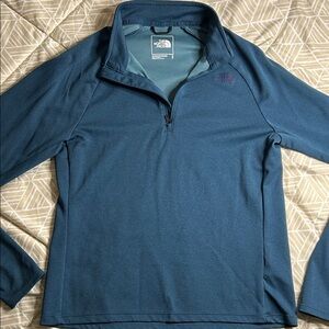 The North Face Women's Teal Blue Quarter-Zip Pullover